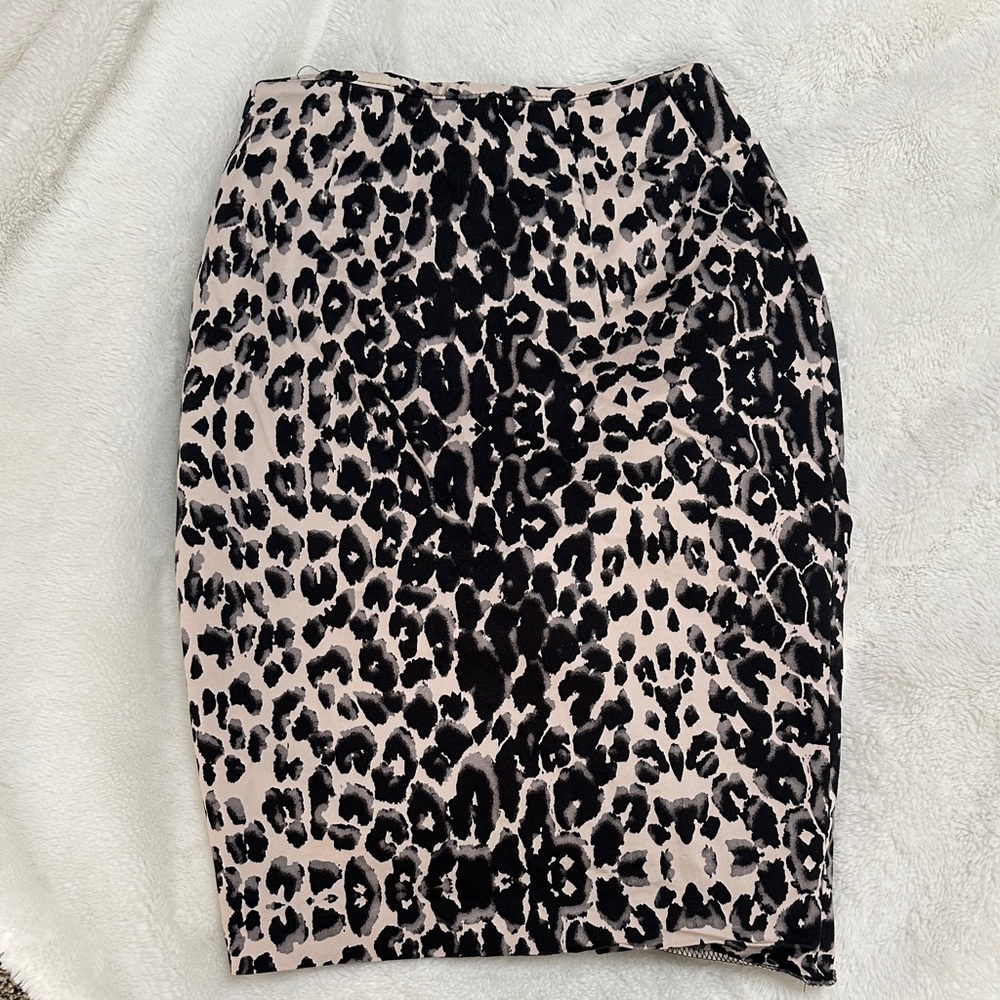 Mossimo Leopard Print Women's Pencil Skirt Size 2